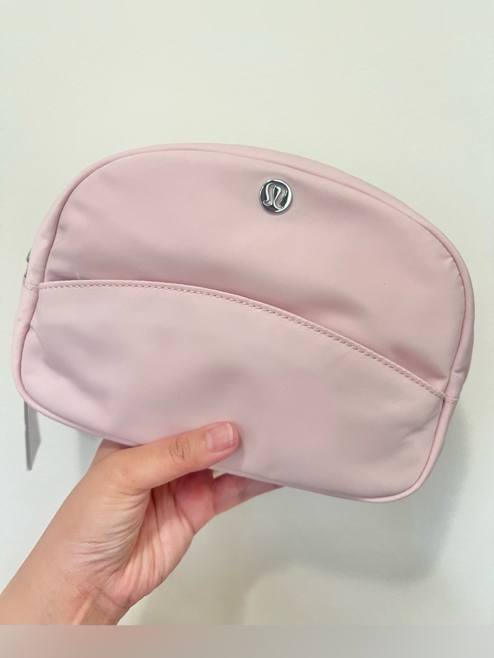 NWT Lululemon City Essentials Pouch